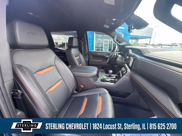 Used 2023 GMC Sierra 1500 AT4 w/ Technology Package AWD/4WD image 11