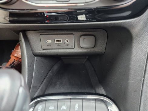 Used 2023 Buick Encore GX Preferred w/ Cold Weather Comfort Package image 34