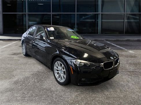 Used 2016 BMW 320i xDrive Sedan image 5