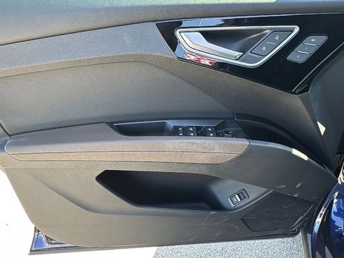 Used 2024 Audi Q4 e-tron Premium Plus w/ Premium Plus image 12