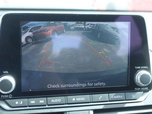 Used 2025 Nissan Altima 2.5 SV image 20