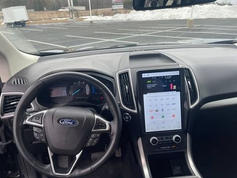 Used 2024 Ford Edge SEL AWD/4WD image 14