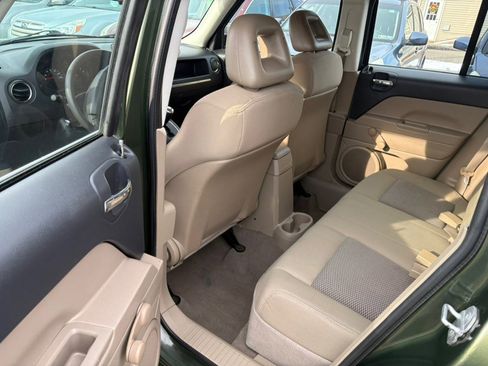 Used 2009 Jeep Patriot Sport image 6