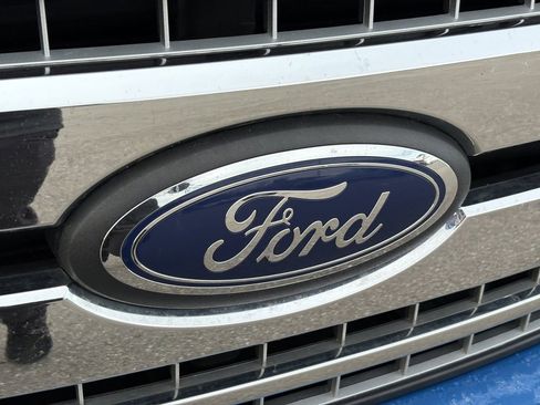 Used 2019 Ford F150 XLT w/ Equipment Group 302A Luxury image 9