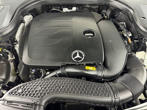 Used 2022 Mercedes-Benz GLC 300 image 33