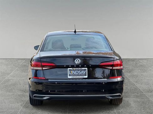 Used 2020 Volkswagen Passat 2.0T SEL image 11