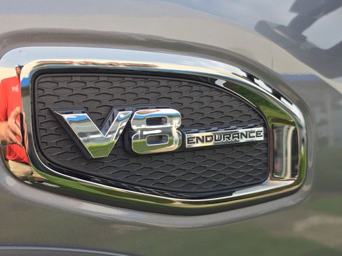 Used 2023 Nissan Titan PRO-4X AWD/4WD image 12