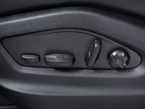 New 2026 Porsche Cayenne S image 17