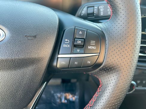 Used 2025 Ford Escape ST-Line w/ Equipment Group 301A image 28