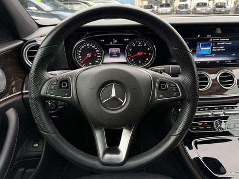 Used 2018 Mercedes-Benz E 300 4MATIC image 18