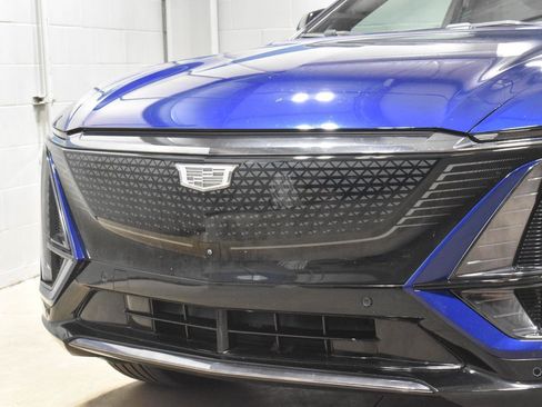 Certified 2024 Cadillac Lyriq Sport RWD image 27