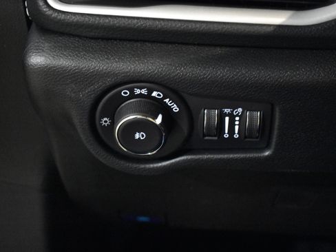 New 2026 Chrysler Pacifica Select image 17