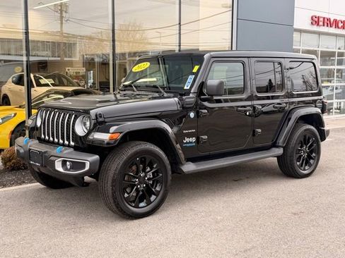 Used 2022 Jeep Wrangler Unlimited Sahara w/ Cold Weather Group image 1