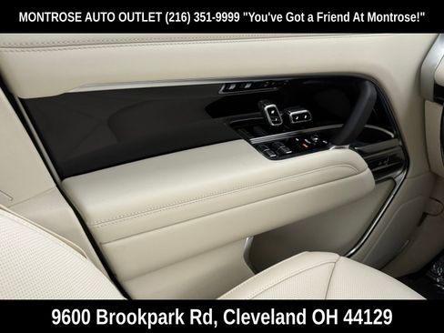 New 2026 Land Rover Range Rover SE image 34