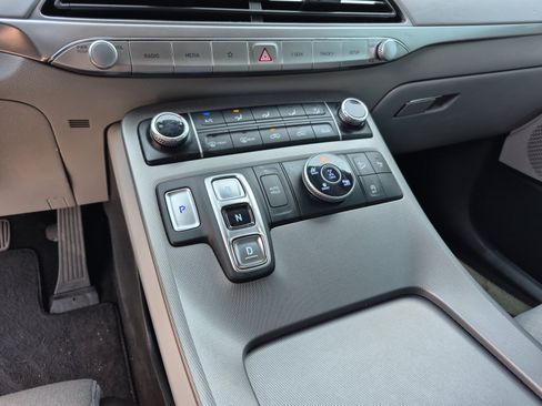 Used 2021 Hyundai Palisade SE AWD/4WD image 12