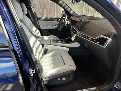 New 2026 BMW X5 xDrive50e image 14