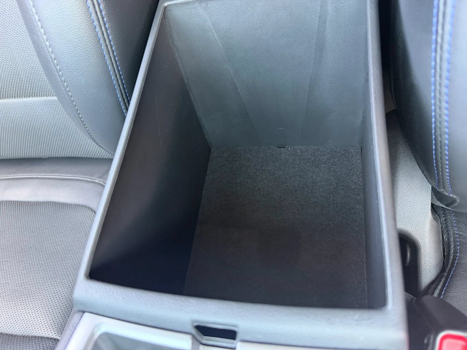 Used 2023 Hyundai Kona Limited FWD image 22