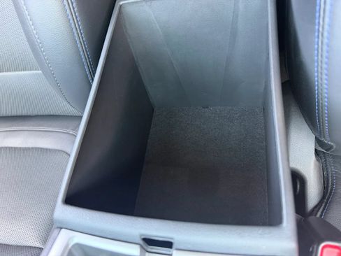 Used 2023 Hyundai Kona Limited FWD image 22
