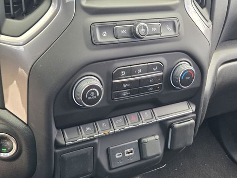 New 2025 Chevrolet Silverado 1500 Custom w/ LPO, Dark Essentials Package AWD/4WD image 19