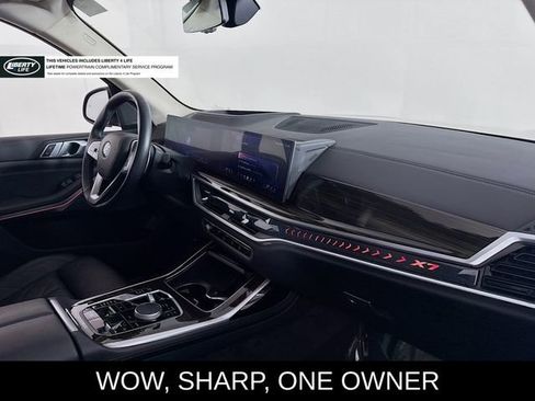 Used 2024 BMW X7 xDrive40i image 32