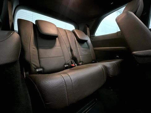 Certified 2023 Mercedes-Benz GLS 450 4MATIC image 33