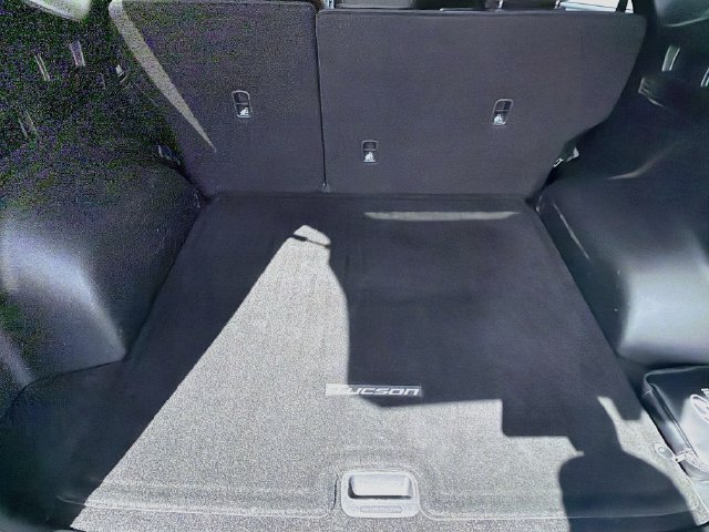 Used 2022 Hyundai Tucson SEL w/ Cargo Package AWD/4WD image 12
