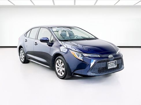Used 2021 Toyota Corolla LE w/ Carpet Mat Package (TMS) FWD image 3