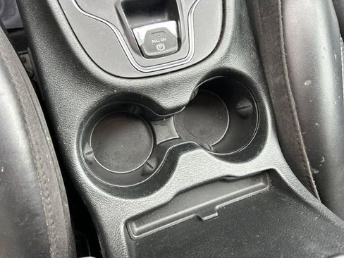 Used 2022 Jeep Cherokee Latitude w/ Trailer Tow Group image 21