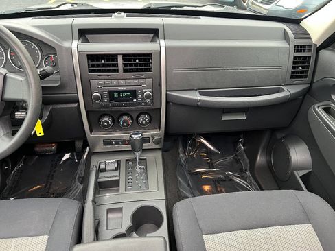 Used 2010 Jeep Liberty Sport w/ Popular Equipment Group image 34