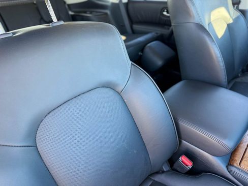 Used 2024 Nissan Armada SL w/ Captain's Chairs Package image 13