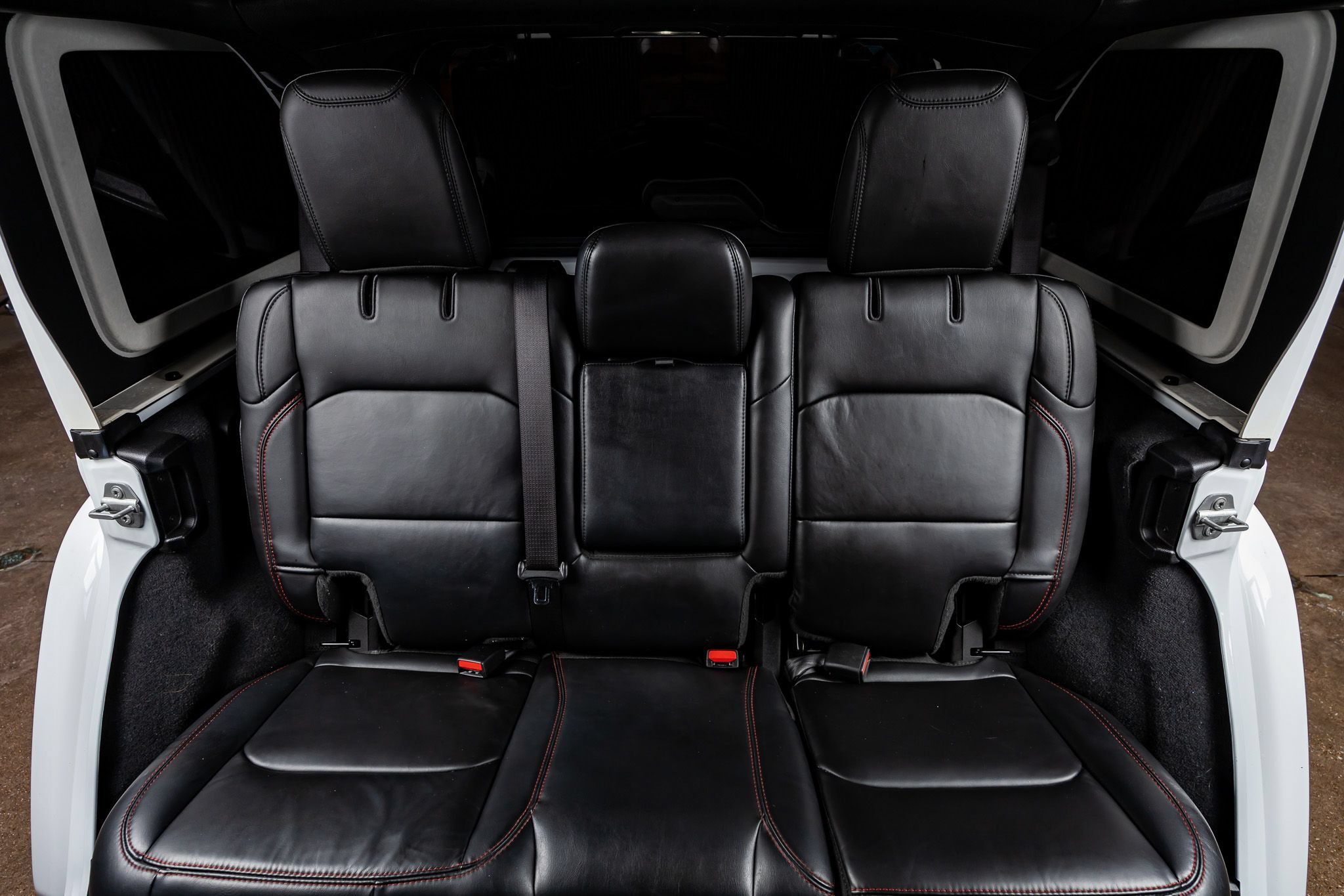 Used 2024 Jeep Wrangler Unlimited Rubicon AWD/4WD image 34