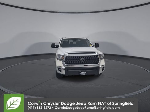 Used 2019 Toyota Tundra SR5 AWD/4WD image 5