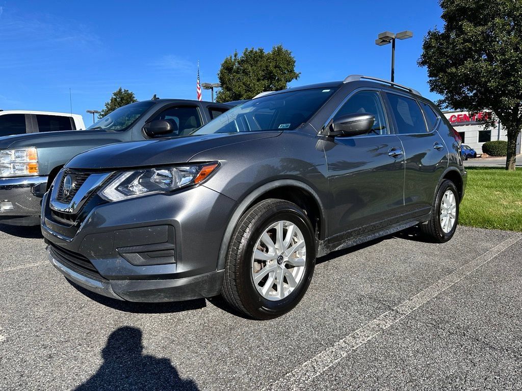 Used 2019 Nissan Rogue SV AWD/4WD image 2