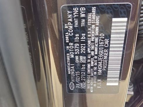 Used 2016 Hyundai Genesis 3.8 w/ Option Group 02 RWD image 8
