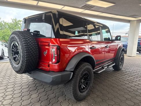 Used 2024 Ford Bronco Wildtrak AWD/4WD image 6