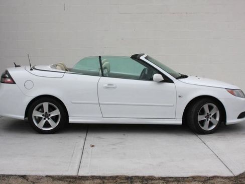 Used 2009 Saab 9-3 2.0T image 8