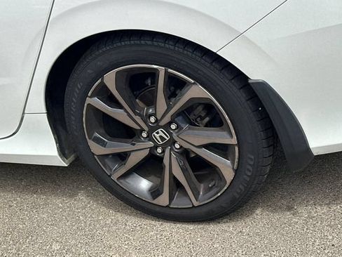 Used 2019 Honda Civic Sport image 4