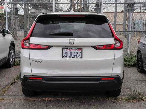 Used 2023 Honda CR-V EX image 10