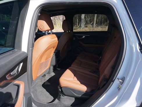 Used 2021 Audi Q7 3.0T Premium Plus w/ Executive Package image 15