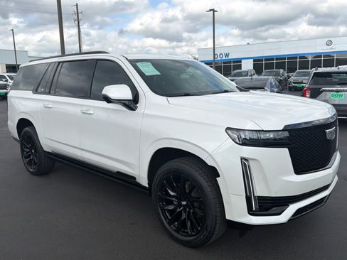 Used 2023 Cadillac Escalade ESV Sport Platinum w/ LPO, ONYX Package image 1