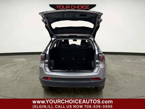 Used 2022 Jeep Compass Limited AWD/4WD image 5