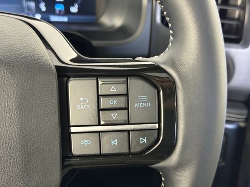 Used 2023 Ford F150 Lightning Platinum image 29