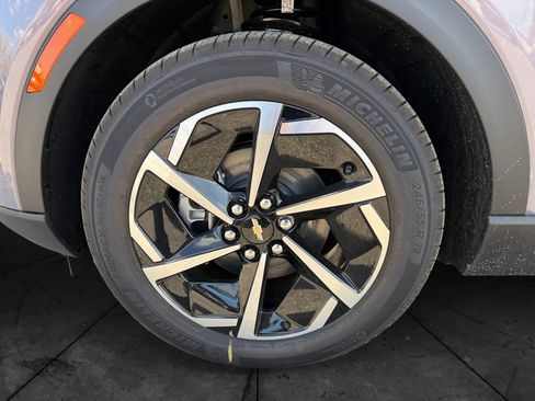 New 2026 Chevrolet Equinox EV LT image 14