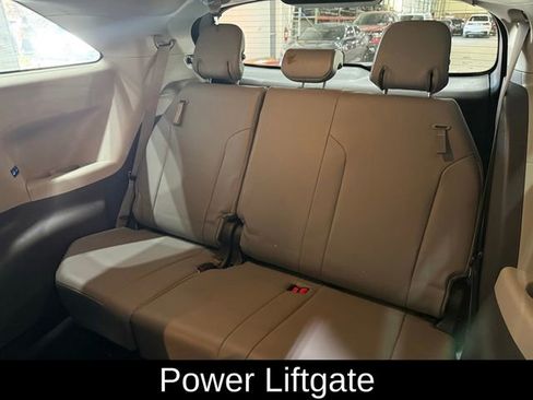 Used 2021 Toyota Sienna XLE image 13