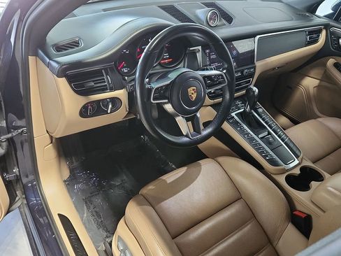 Used 2021 Porsche Macan GTS image 4