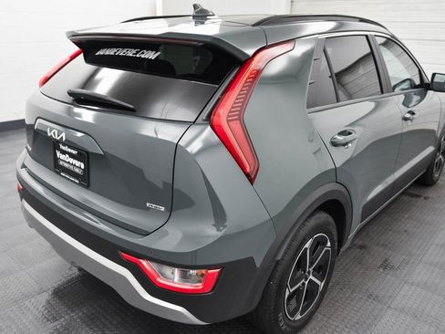 Used 2023 Kia Niro EX w/ EX Cold Weather Package image 9