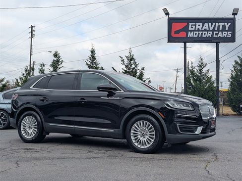 Used 2019 Lincoln Nautilus FWD image 5