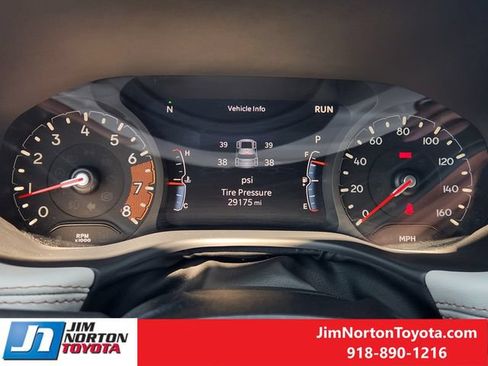 Used 2025 Jeep Compass Limited AWD/4WD image 16