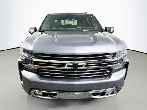 Used 2022 Chevrolet Silverado 1500 High Country w/ Technology Package image 2