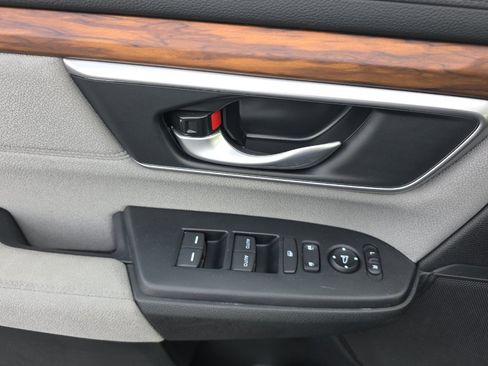 Used 2022 Honda CR-V EX image 11